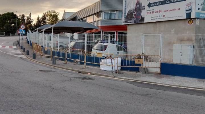 Comencen les obres per la instal·lació de 3 desfibril·ladors al polígon